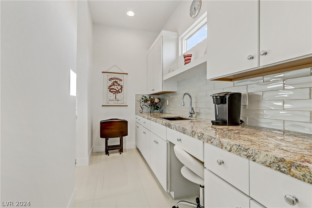 8542 Wolf Mountain Court