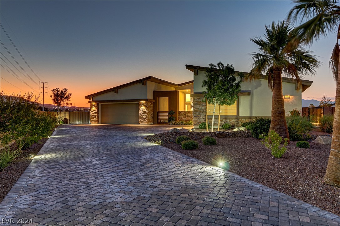 8542 Wolf Mountain Court