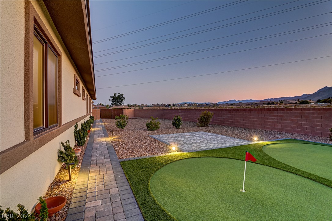 8542 Wolf Mountain Court