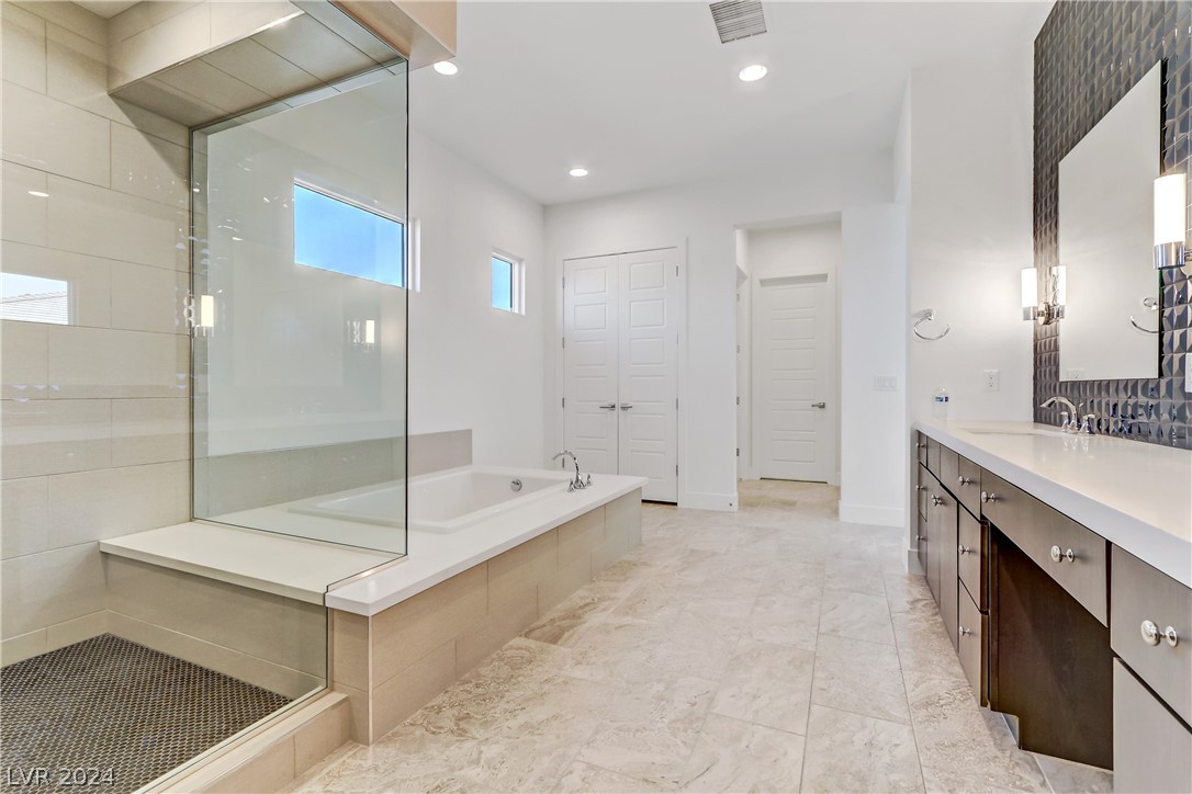 8542 Wolf Mountain Court