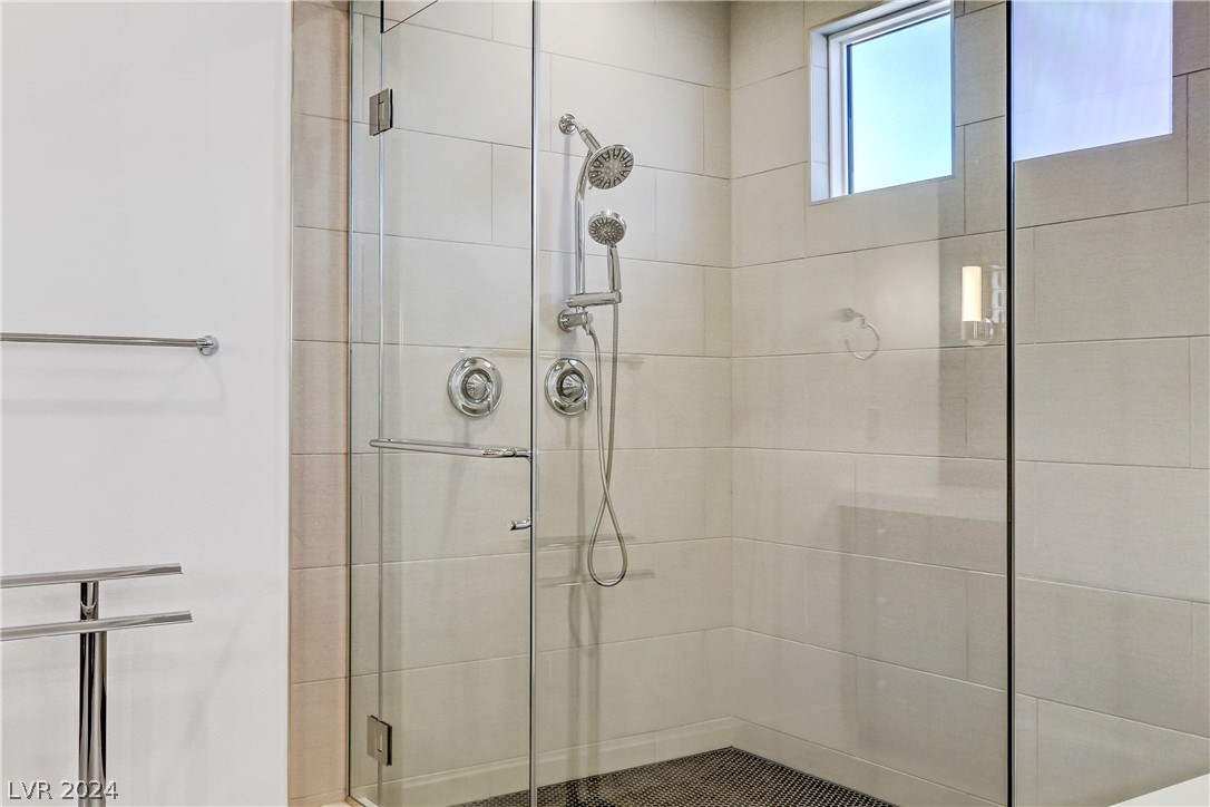 8542 Wolf Mountain Court