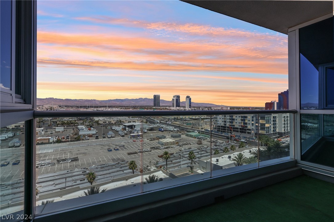 4575 Dean Martin Drive 1008