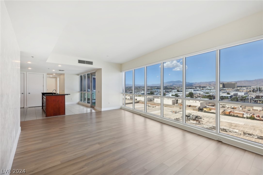 4575 Dean Martin Drive 1008