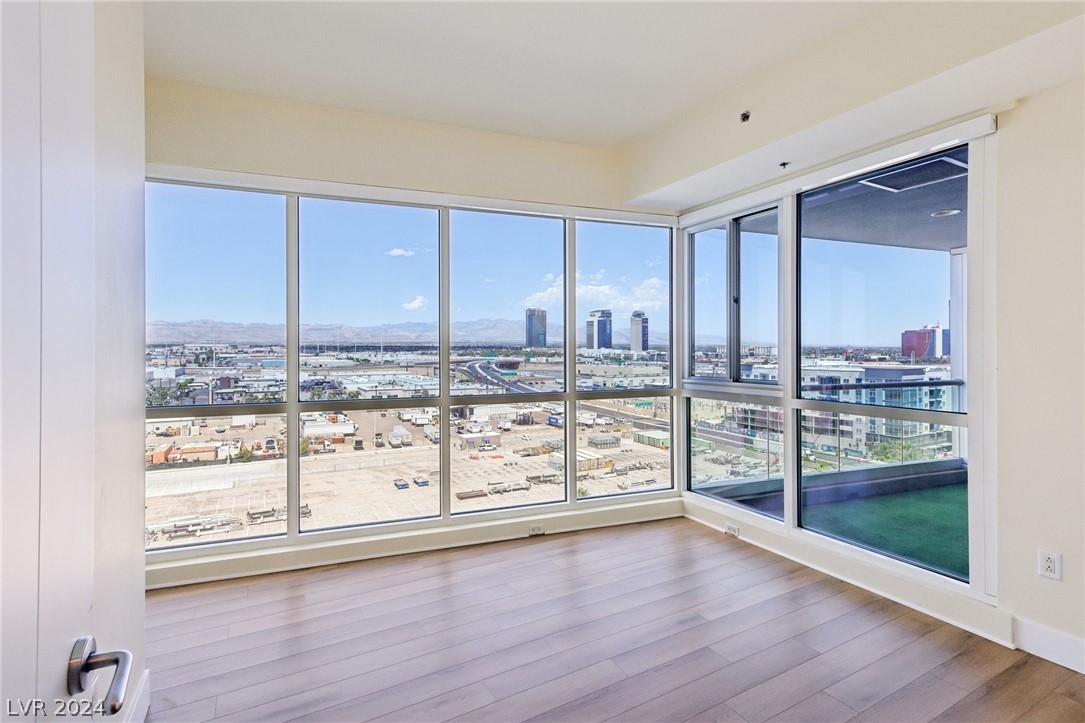 4575 Dean Martin Drive 1008