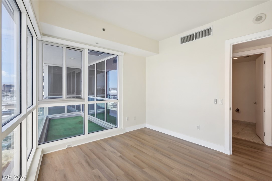 4575 Dean Martin Drive 1008