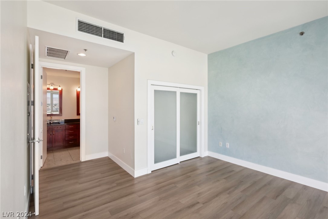 4575 Dean Martin Drive 1008
