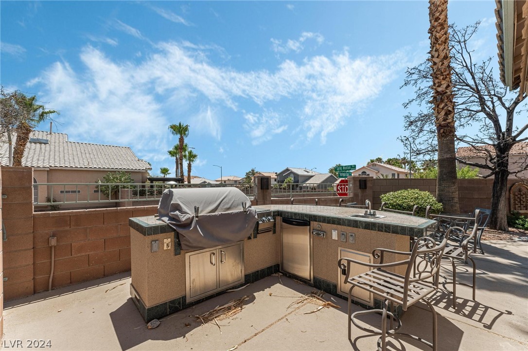 9915 Gray Sea Eagle Avenue