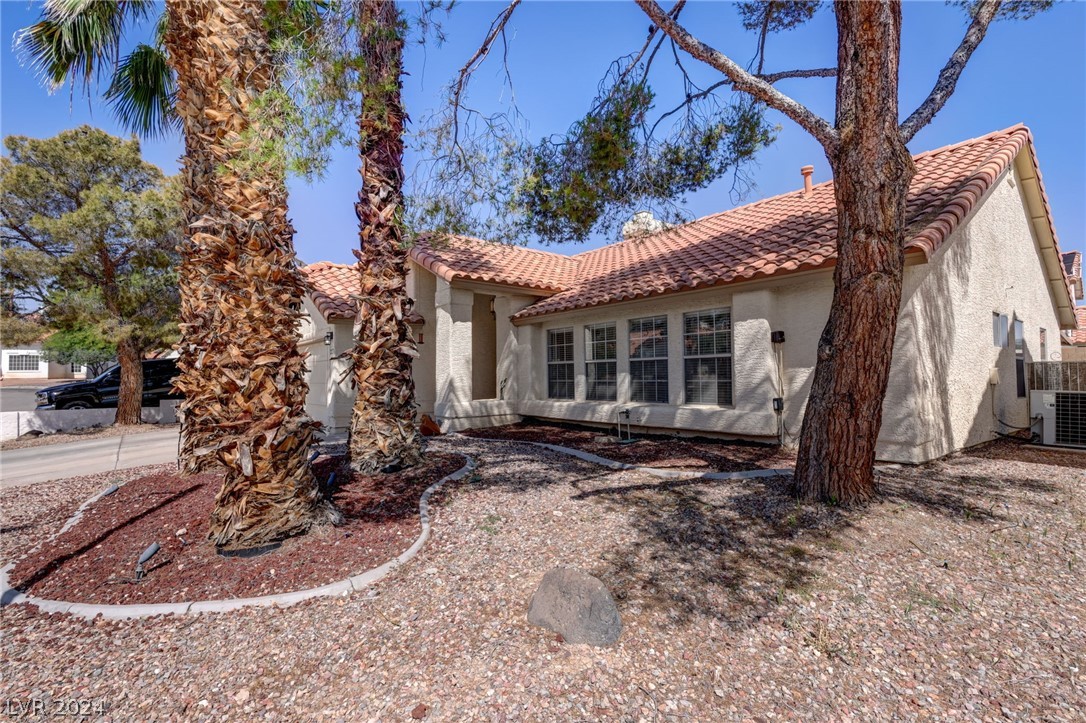 223 Comanche Place