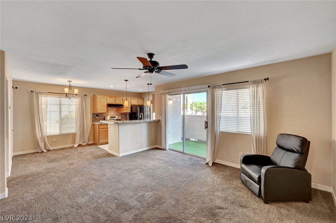 3125 North Buffalo Drive 1118