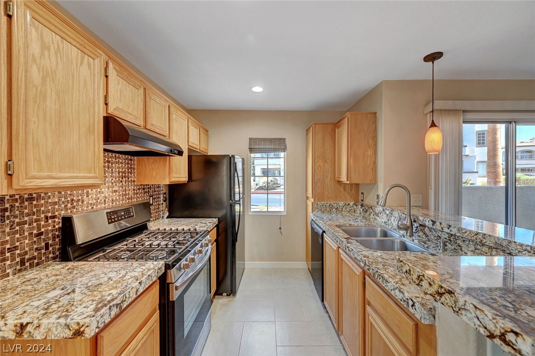 3125 North Buffalo Drive 1118