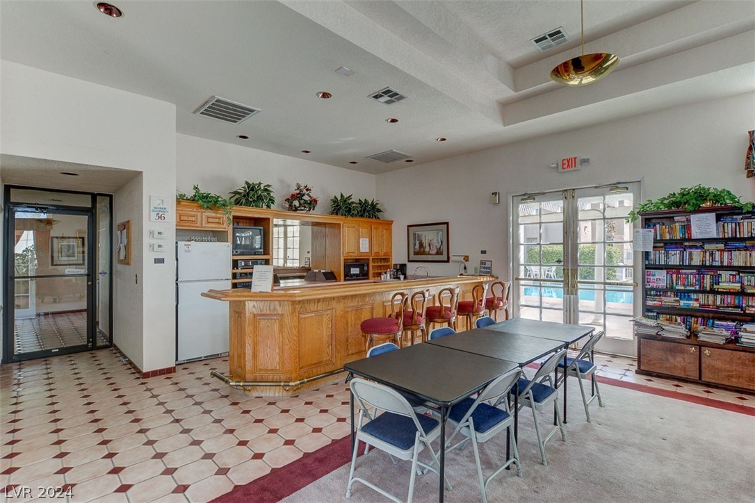 3125 North Buffalo Drive 1118