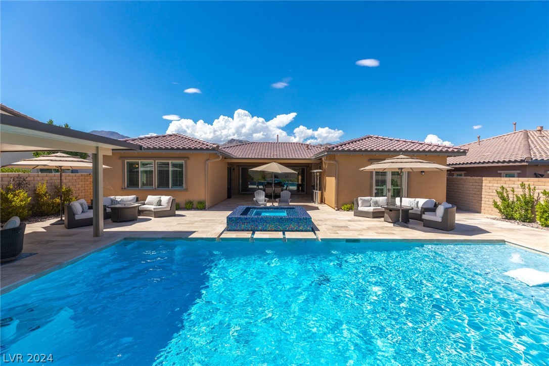 268 Tarragona Breeze Avenue