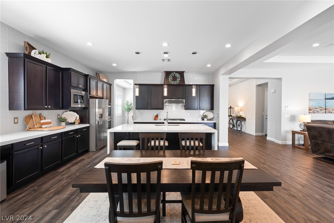 268 Tarragona Breeze Avenue
