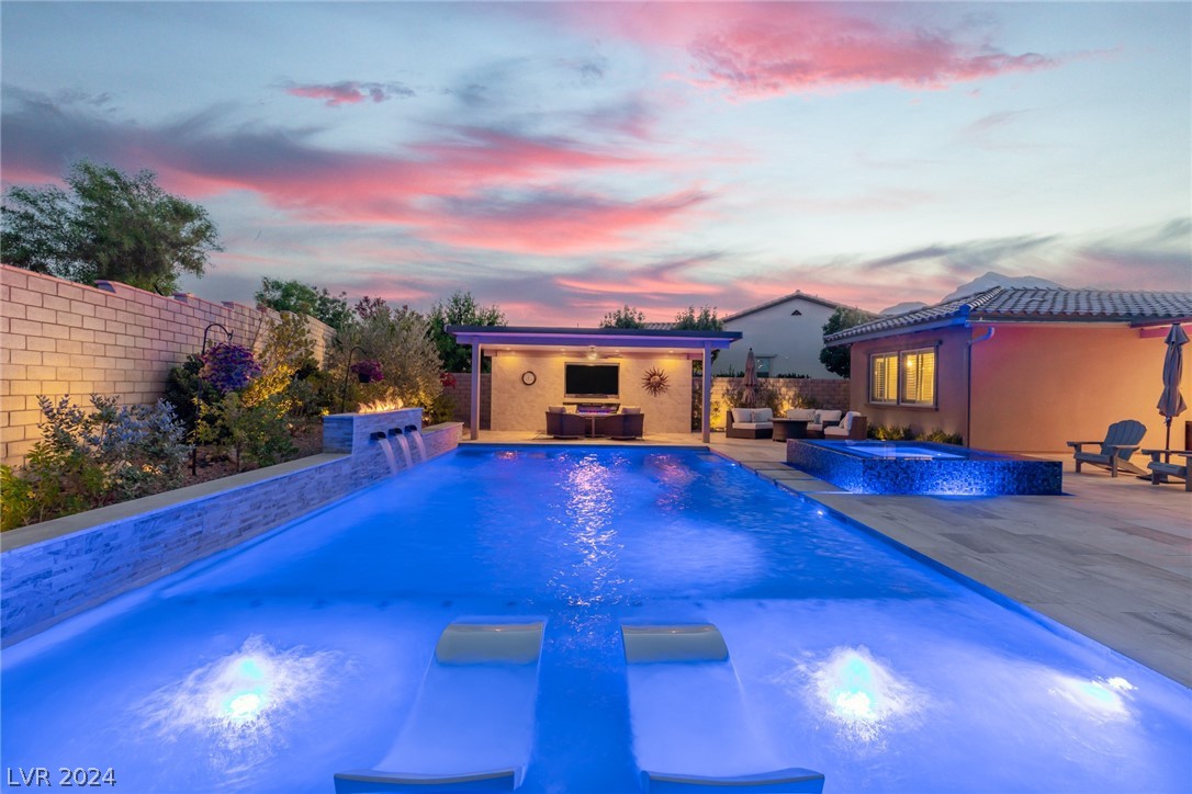 268 Tarragona Breeze Avenue