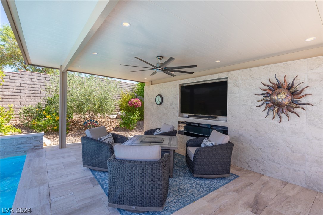 268 Tarragona Breeze Avenue