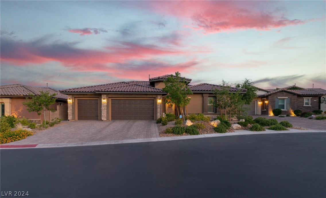 268 Tarragona Breeze Avenue