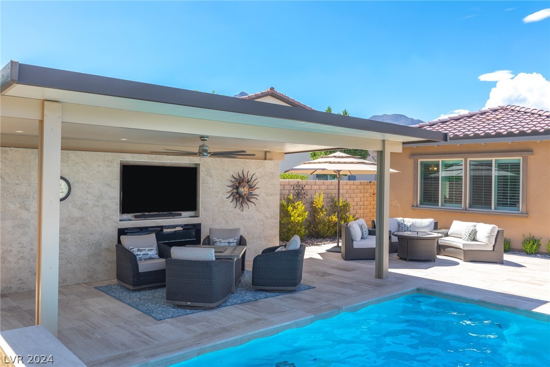268 Tarragona Breeze Avenue