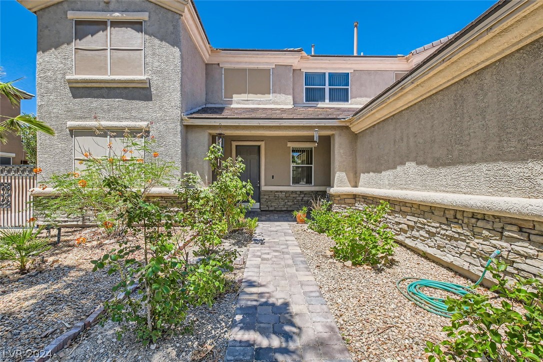 8041 Redbud Vine Street