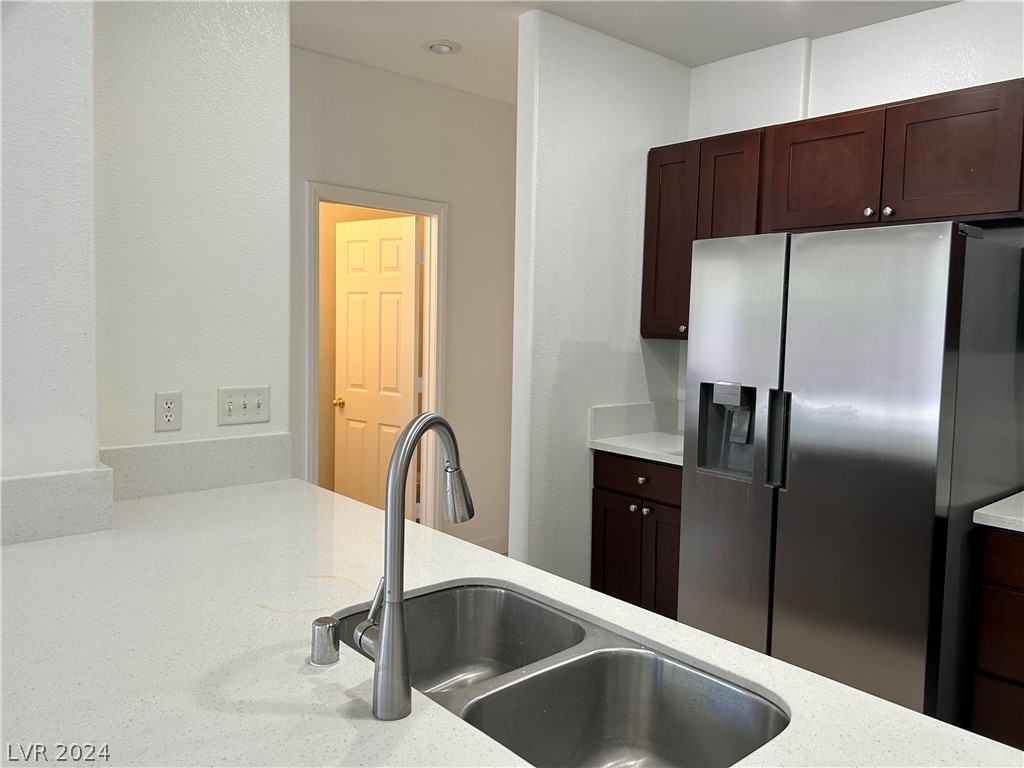 10019 CAPISTRELLO Avenue 0