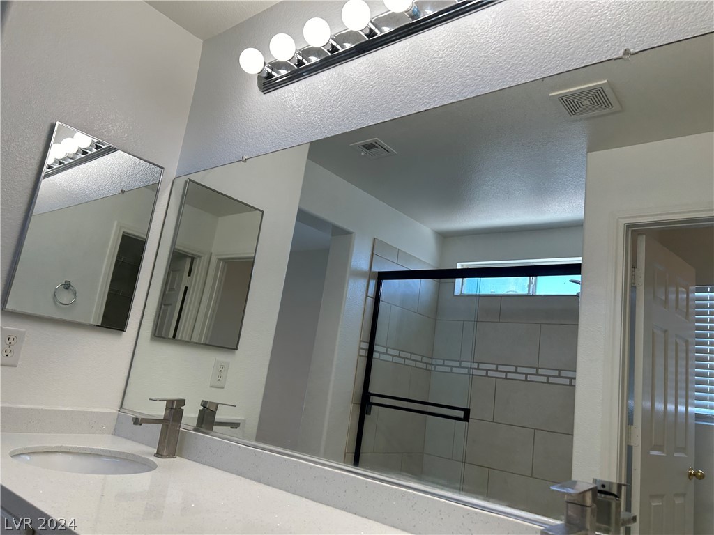 10019 CAPISTRELLO Avenue 0