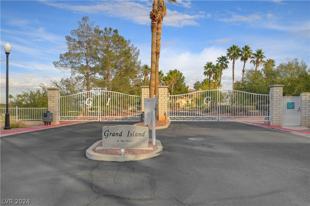 2404 Legacy Island Circle