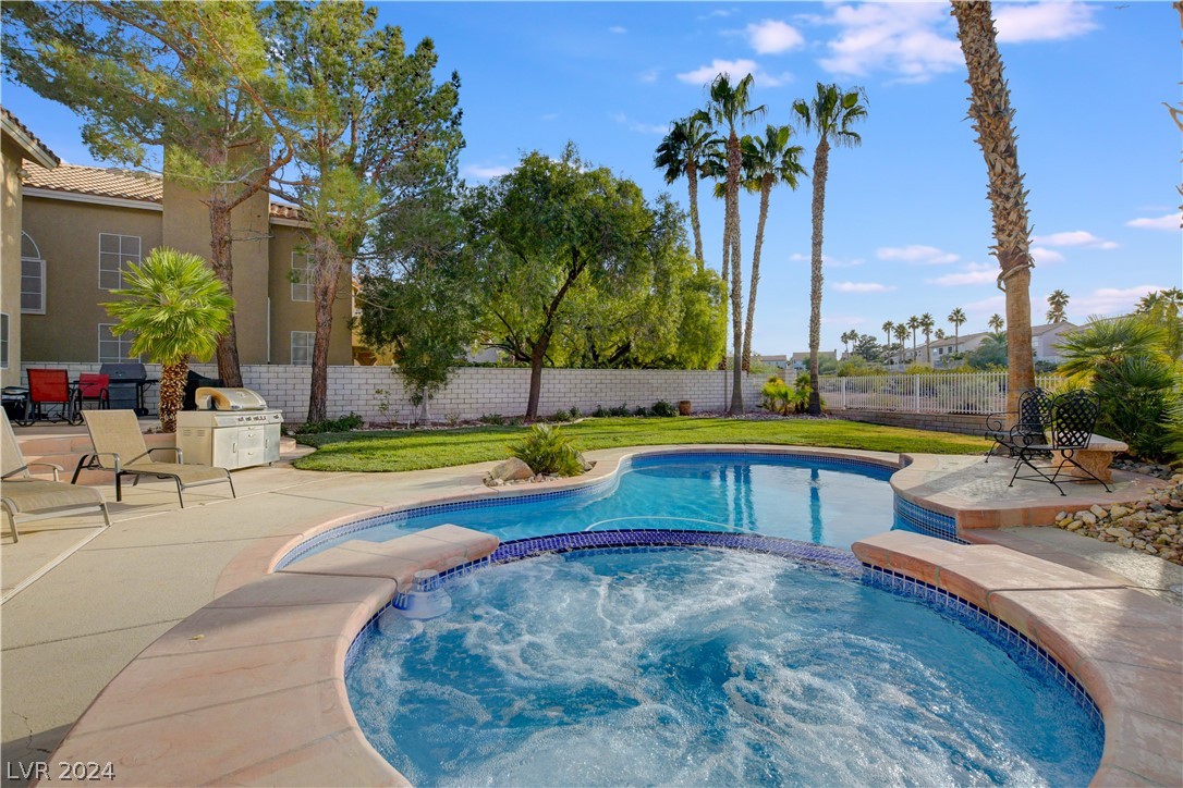 2404 Legacy Island Circle