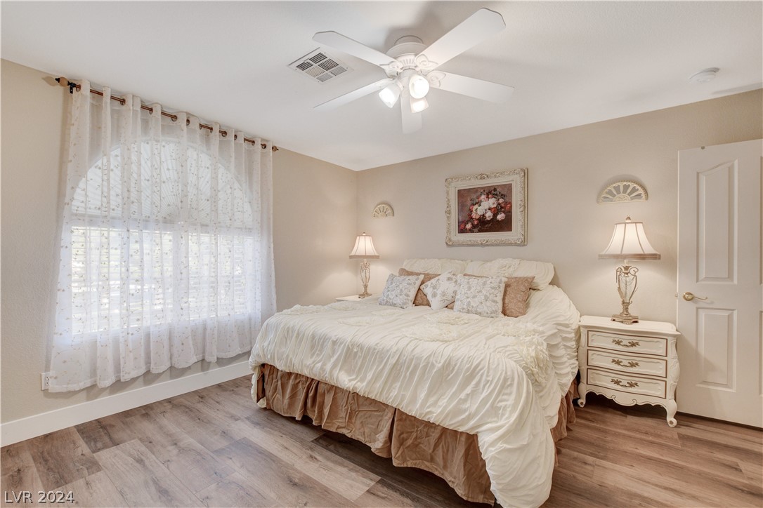 2404 Legacy Island Circle