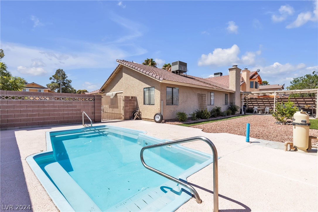 3342 Del Marino Street