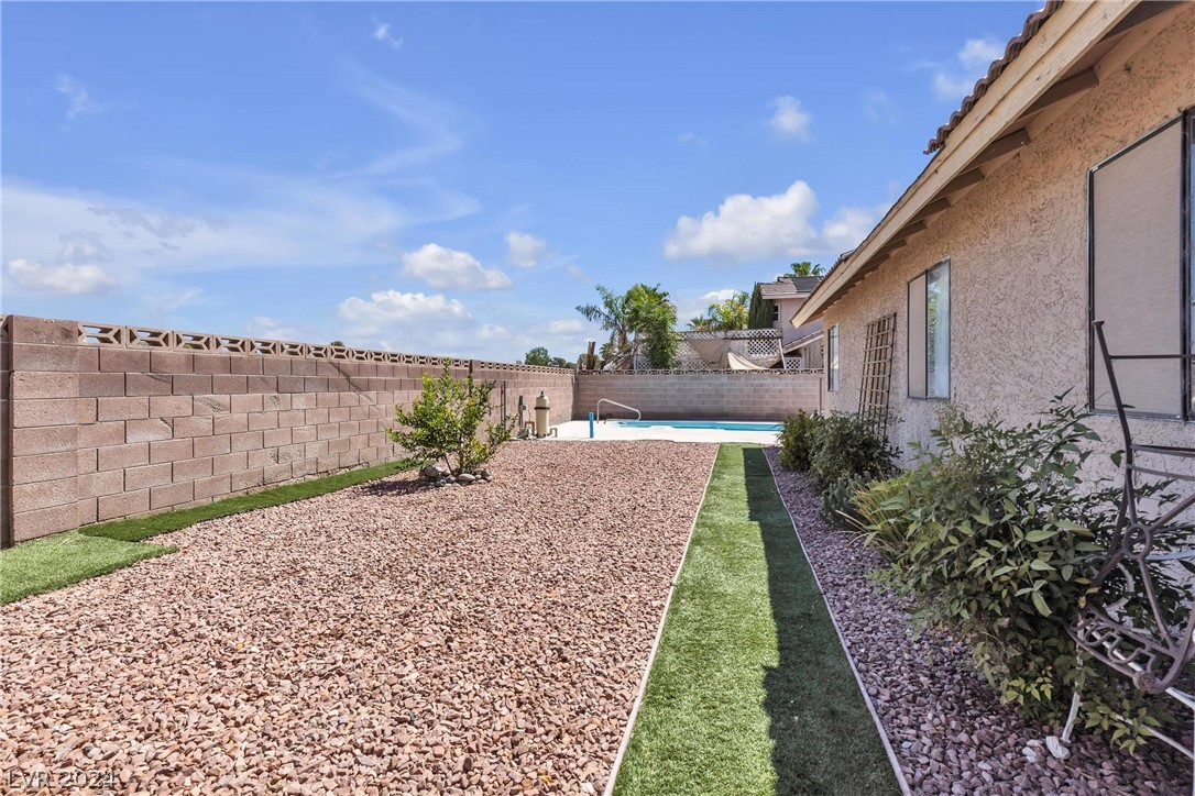 3342 Del Marino Street