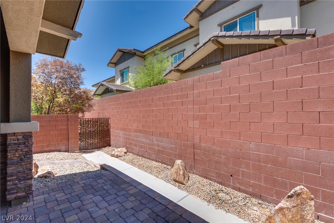 10372 Pescado Lane