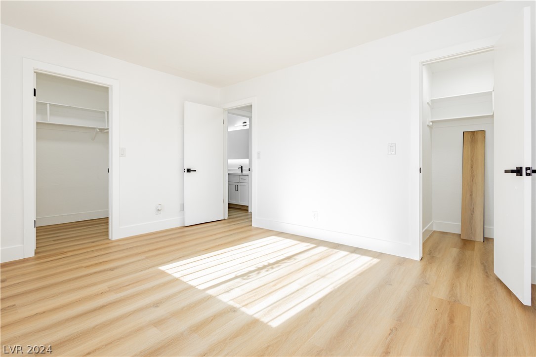 4300 North Lamont Street 216