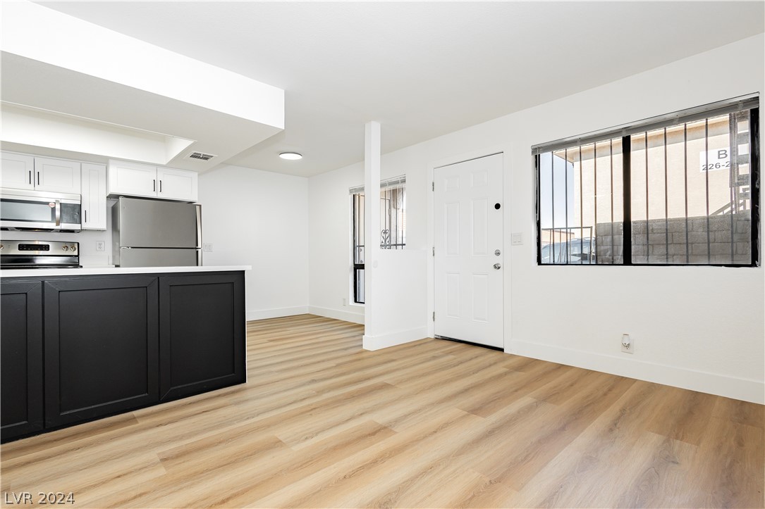 4300 North Lamont Street 216