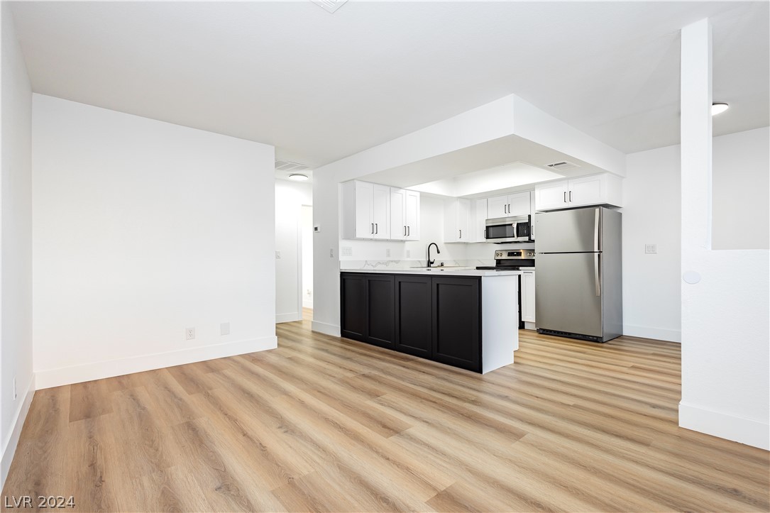 4300 North Lamont Street 216