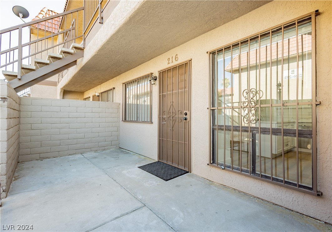 4300 North Lamont Street 216