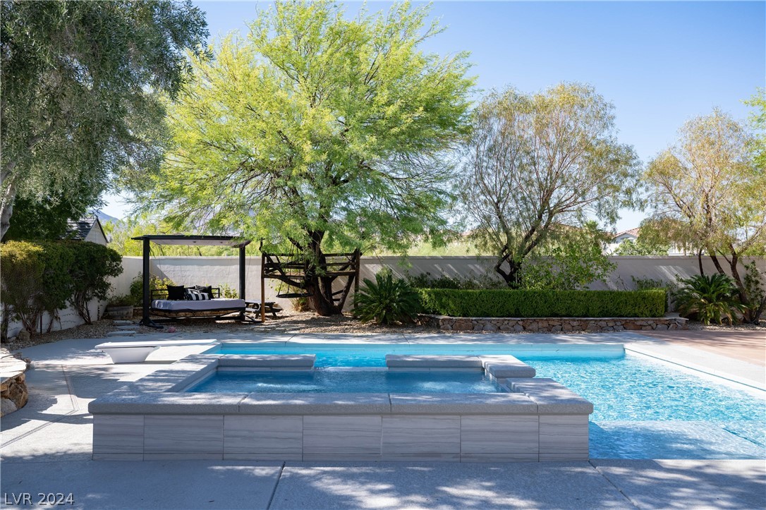 1928 Alcova Ridge Drive