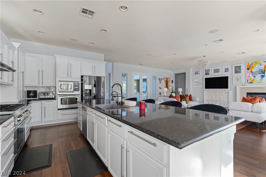 1928 Alcova Ridge Drive