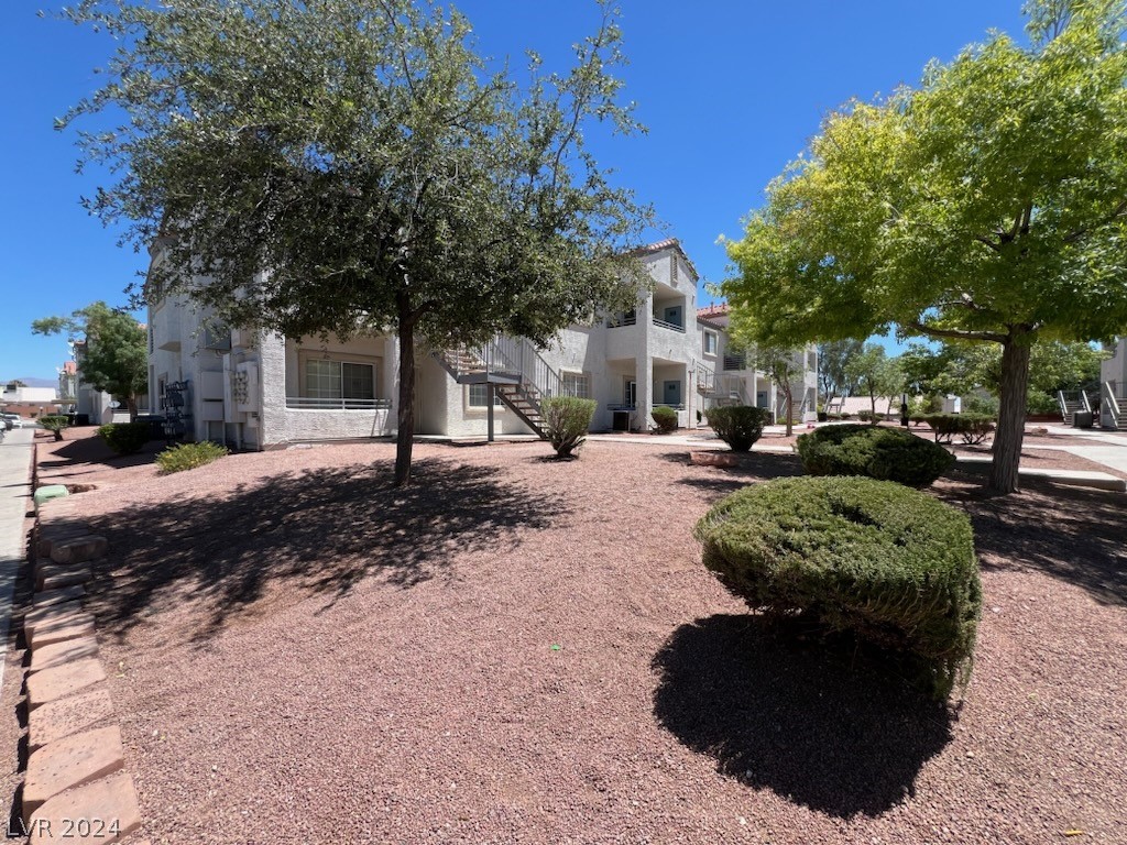 3318 North Decatur Boulevard 2095