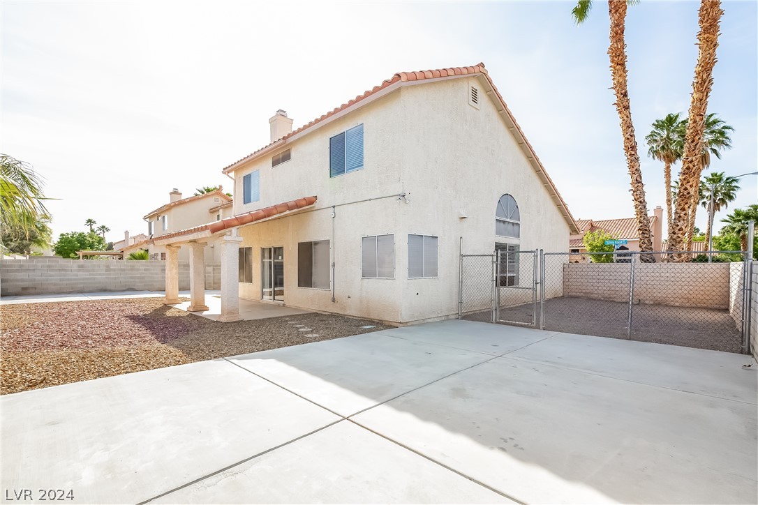 1401 Grey Knoll Circle