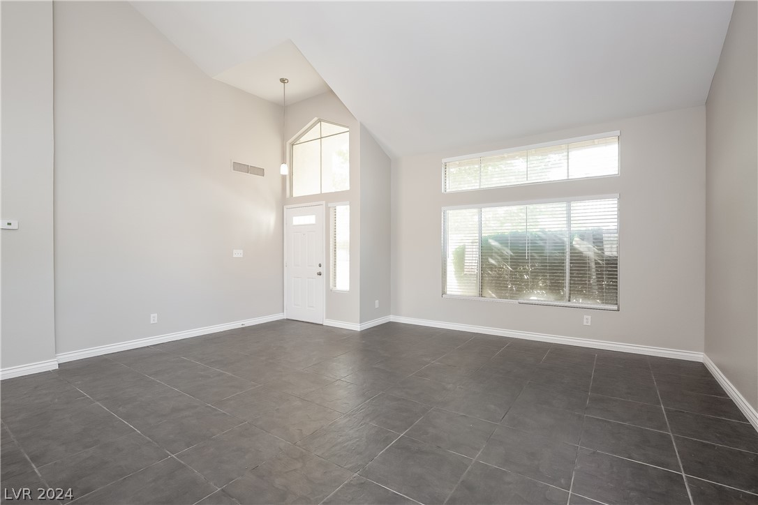 1401 Grey Knoll Circle