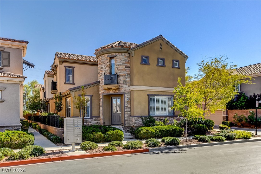 2366 Malaga Peak Street
