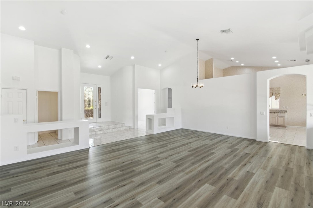 9636 Phoenician Avenue