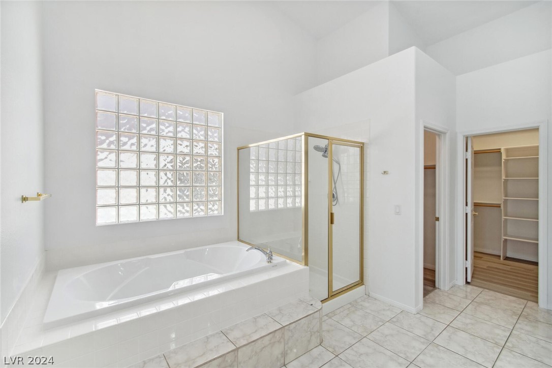 9636 Phoenician Avenue