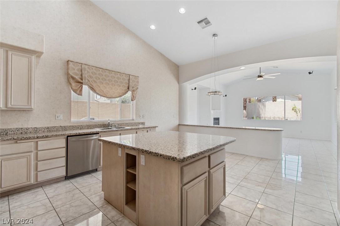 9636 Phoenician Avenue