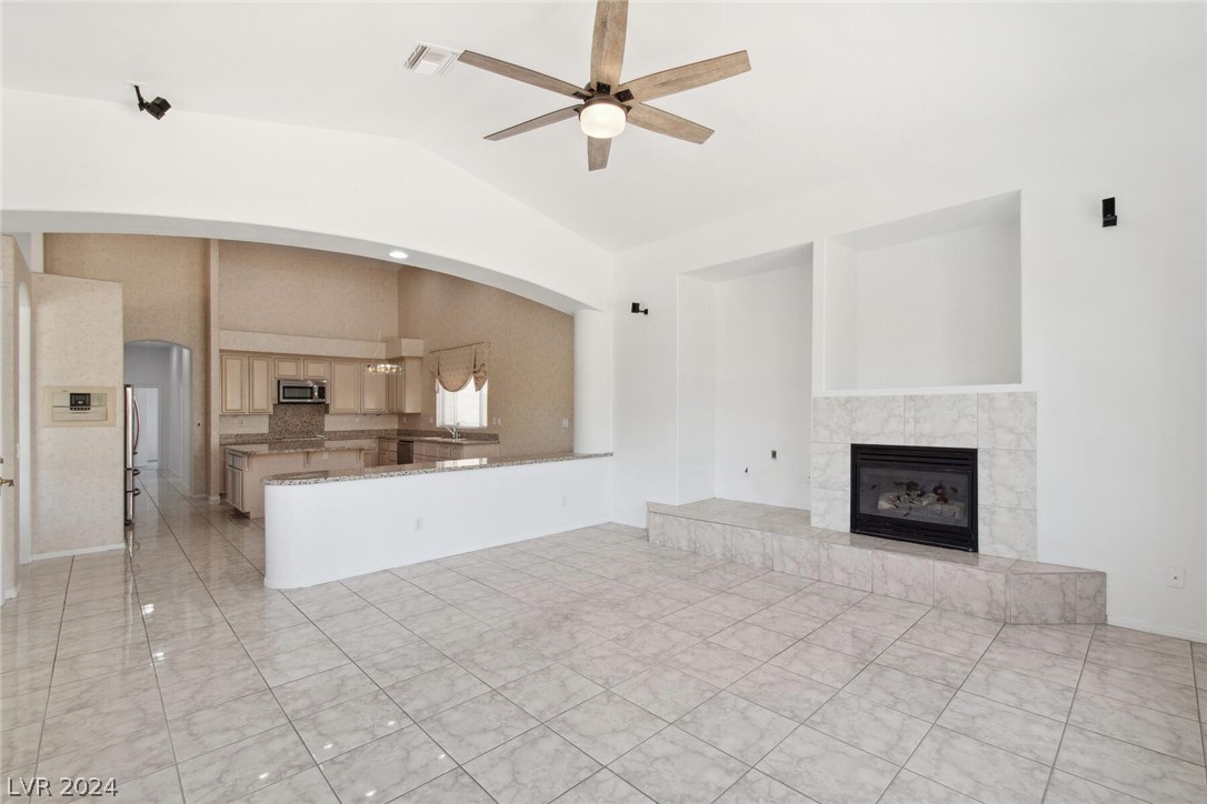 9636 Phoenician Avenue