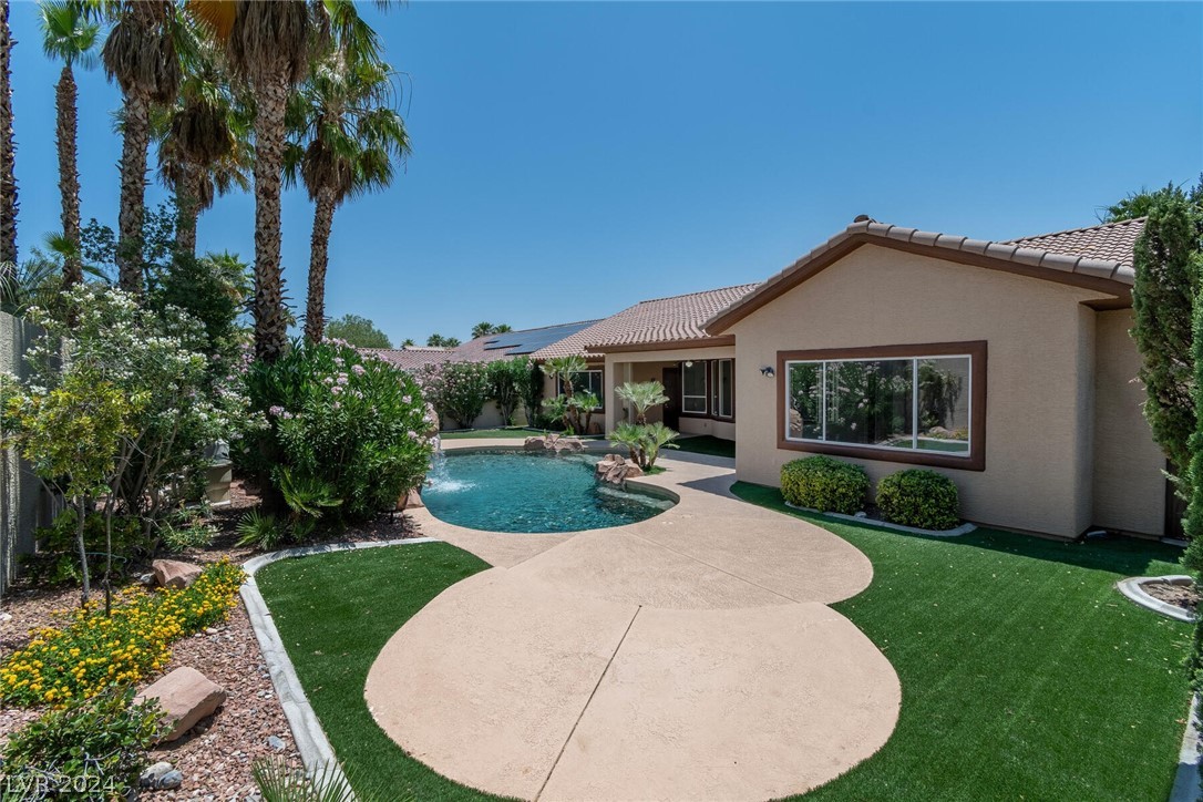 9636 Phoenician Avenue