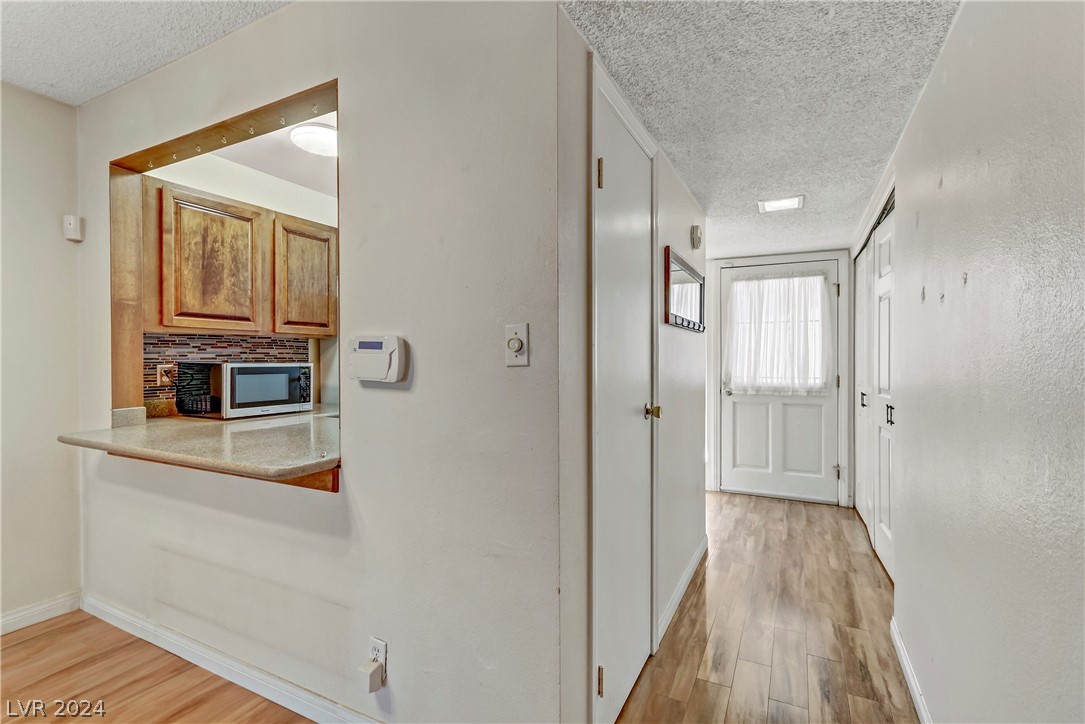 4041 Great Plains Way 0
