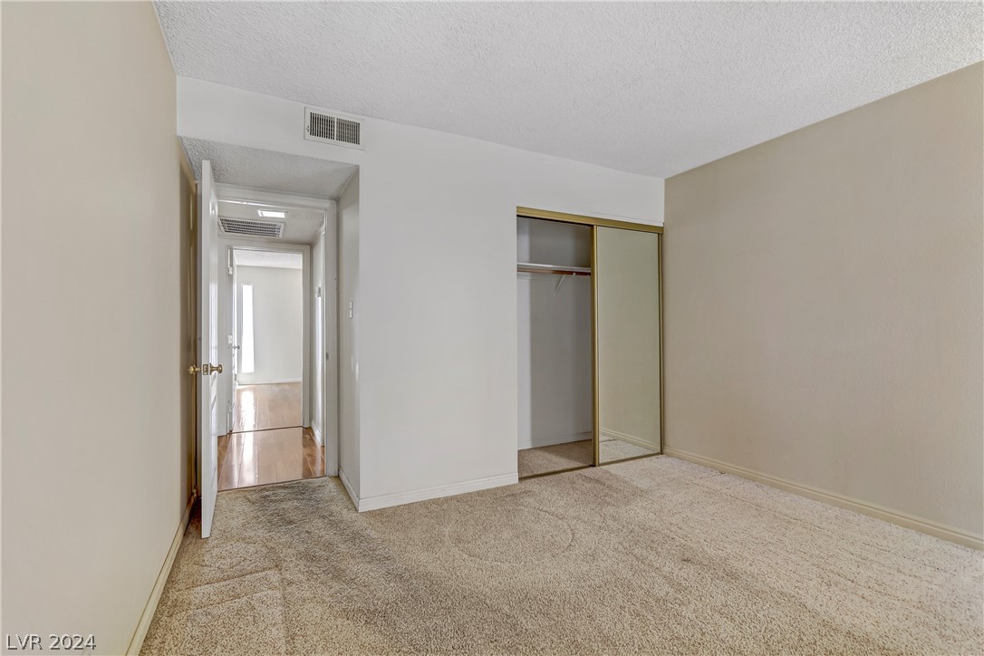4041 Great Plains Way 0