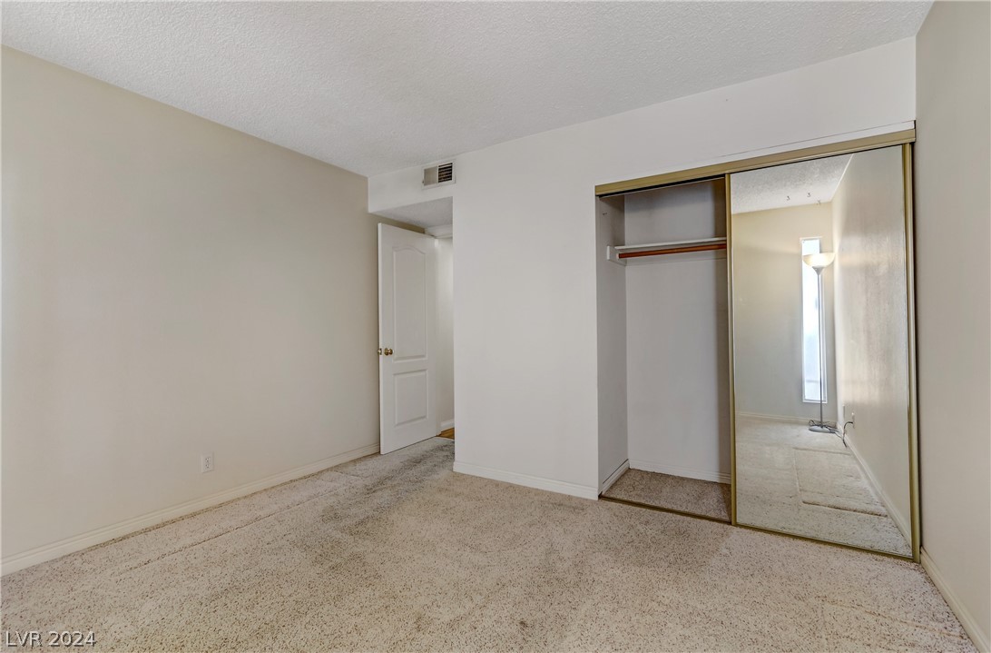 4041 Great Plains Way 0