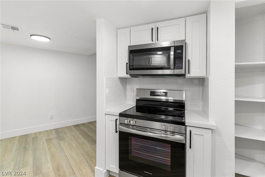 3750 Shirebrook Drive 54