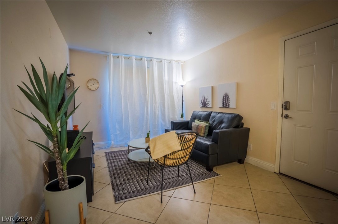 4200 South Valley View Boulevard 1056